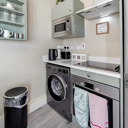 Seaview 'sleeping 2 Guests' Burnfoot