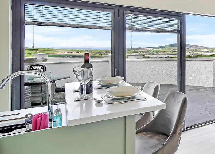 Seaview 'sleeping 2 Guests'